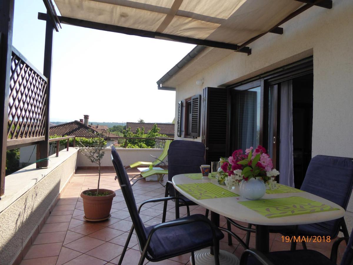 Apartmani Dubasnica Malinska Esterno foto