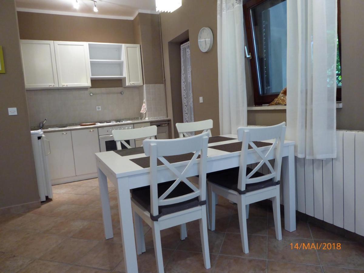 Apartmani Dubasnica Malinska Esterno foto