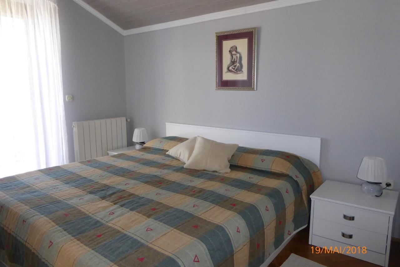 Apartmani Dubasnica Malinska Esterno foto